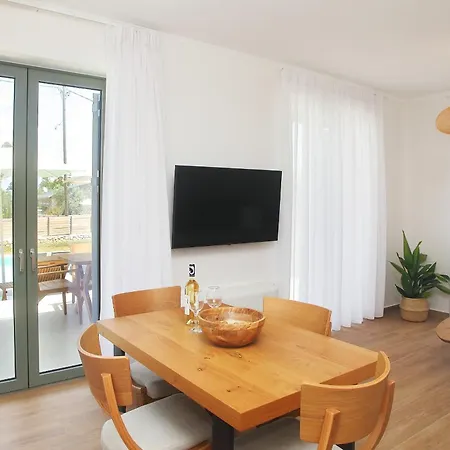 Anagallis فيلة *